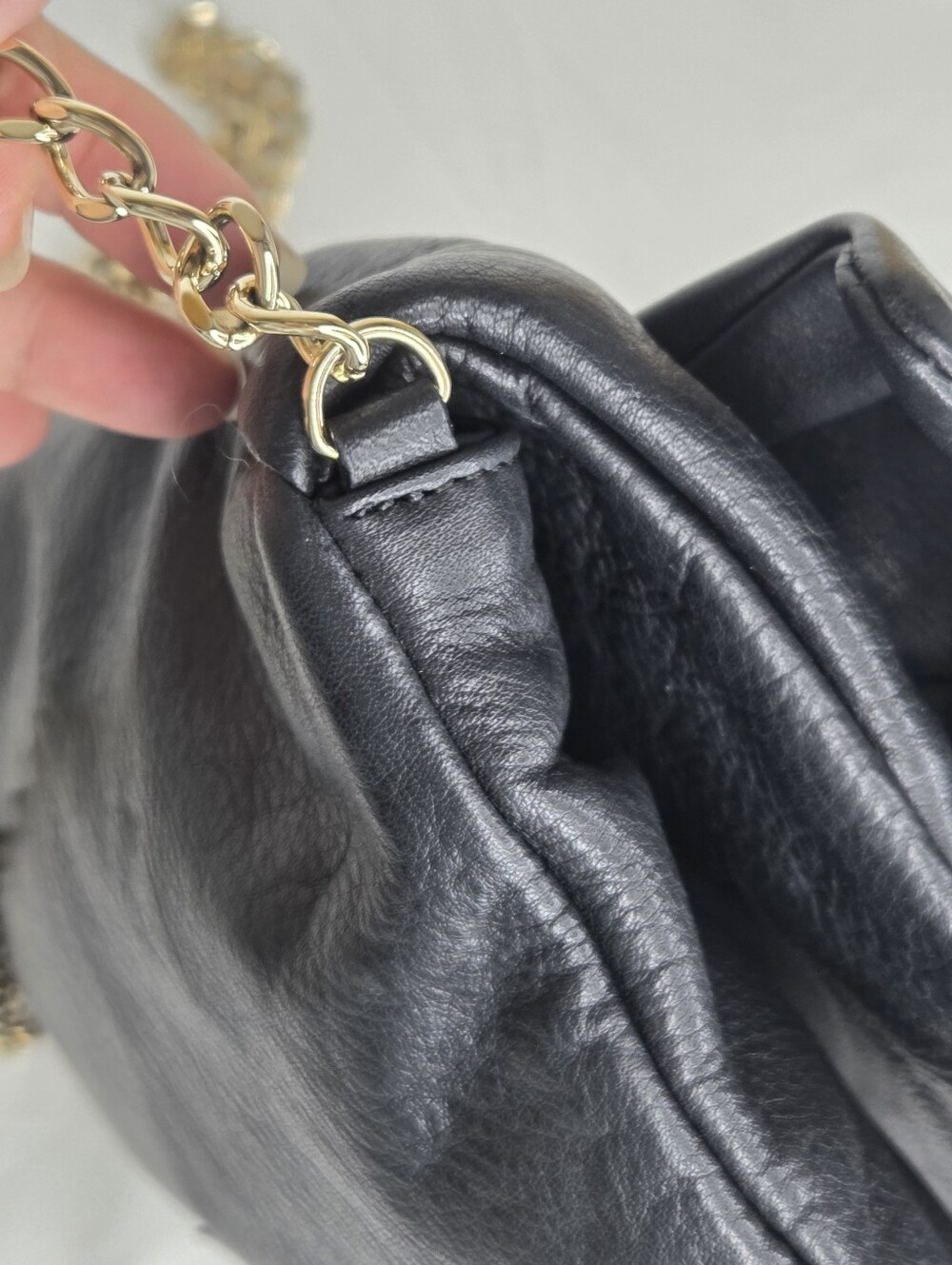 Red Valentino Black Bow-Detail Leather Crossbody/Clutch Bag - Picture 8 of 13